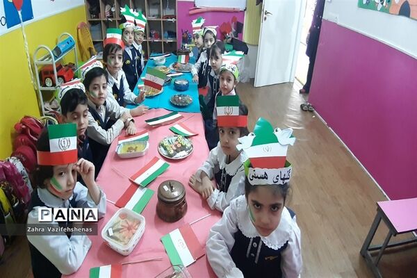 جشن انقلاب و ۲۲ بهمن در مهد کودک گل‌های هستی شهرستان شیروان