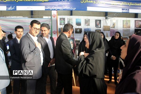 نمایشگاه تولیدات هنرستان‌های فنی حرفه‌ای و کار دانش استان بوشهر