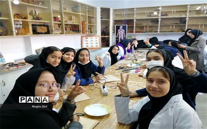 اجرای طرح کار سوق بوم در دبیرستان عترت پاکدشت /فیلم