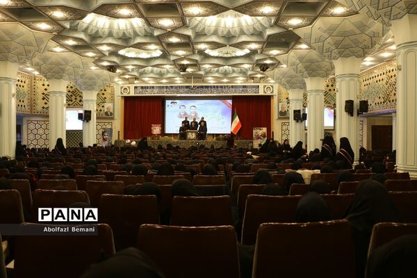 یادواره «پدران آسمانی» در دبیرستان شاهد نجمیه قم -1