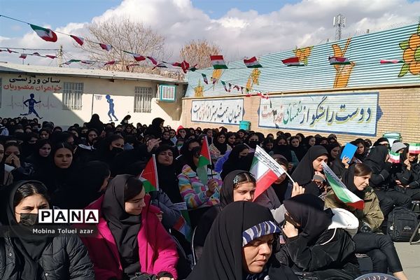 مراسم آبروی محله در آموزشگاه متانت ناحیه یک بهارستان