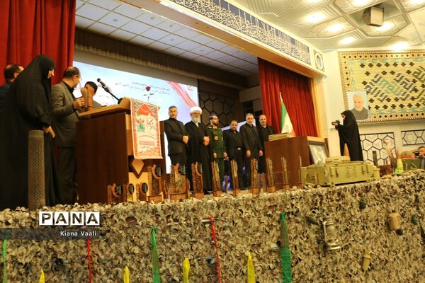 یادواره «پدران آسمانی» در دبیرستان شاهد نجمیه قم-2