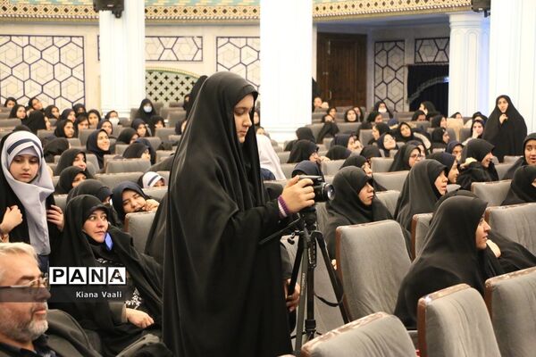 یادواره «پدران آسمانی» در دبیرستان شاهد نجمیه قم-2