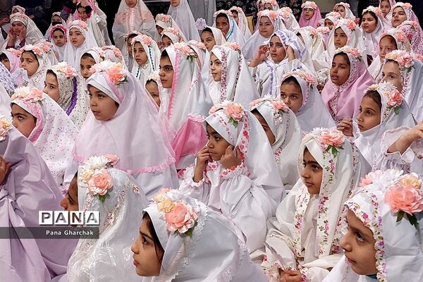 برگزاری جشن فرشته‌ها در قرچک