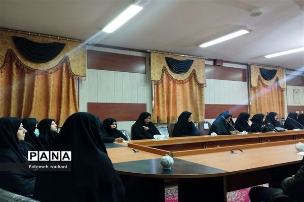 برگزاری جلسه توجیهی مدیران مدارس متوسطه با عنوان میدان۱۴صفر۲