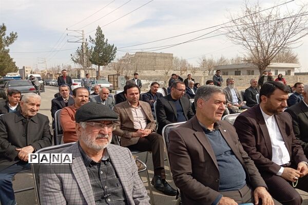 آیین کلنگ زنی و احداث مدرسه ۹ کلاسه در ورامین