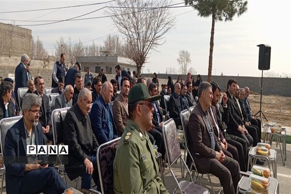 آیین کلنگ زنی و احداث مدرسه ۹ کلاسه در ورامین