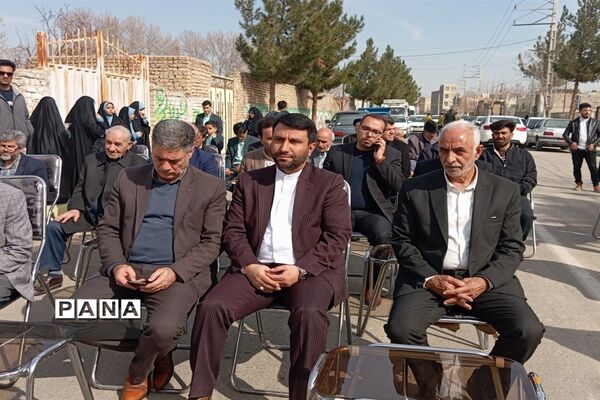 آیین کلنگ زنی و احداث مدرسه ۹ کلاسه در ورامین
