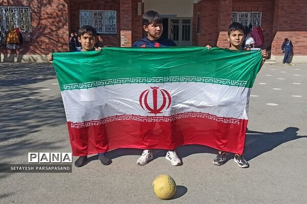 حال و هوای مدارس منطقه کهریزک در دهه فجر