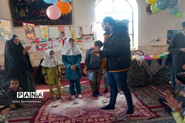 مراسم جشن انقلاب پایگاه بسیج روستای ورقی شهرستان شیروان