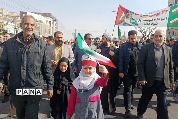 خروش مردم فشافویه در جشن پیروزی انقلاب اسلامی
