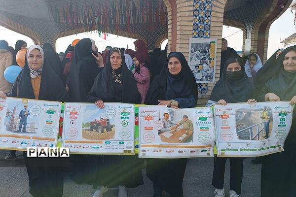 خروش مردم فشافویه در جشن پیروزی انقلاب اسلامی