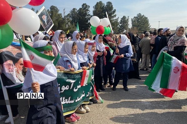 خروش مردم فشافویه در جشن پیروزی انقلاب اسلامی