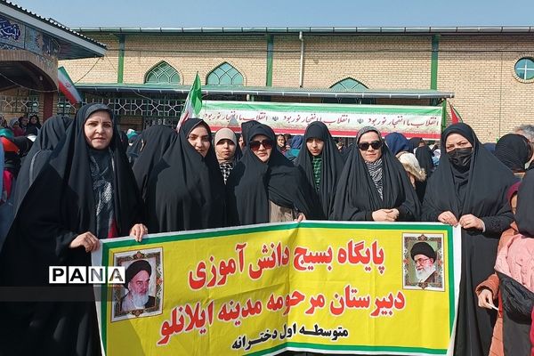 خروش مردم فشافویه در جشن پیروزی انقلاب اسلامی