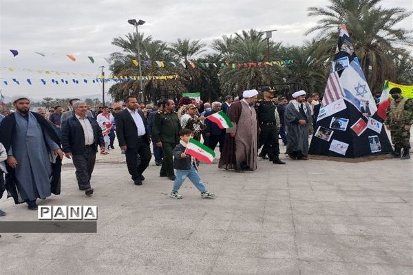 موج وحدت مردم حاجی‌آباد در راهپیمایی ۲۲ بهمن