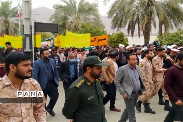 موج وحدت مردم حاجی‌آباد در راهپیمایی ۲۲ بهمن