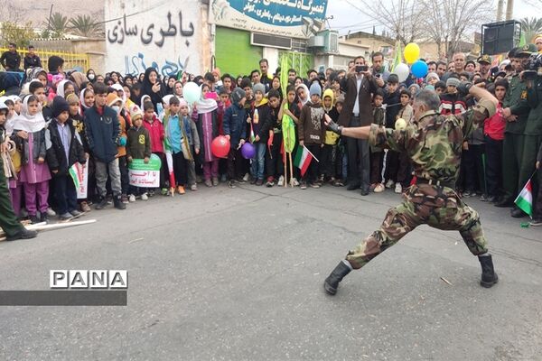 لحظه‌ به‌ لحظه با مردم سروستان در جشن ۴۵ سالگی انقلاب اسلامی