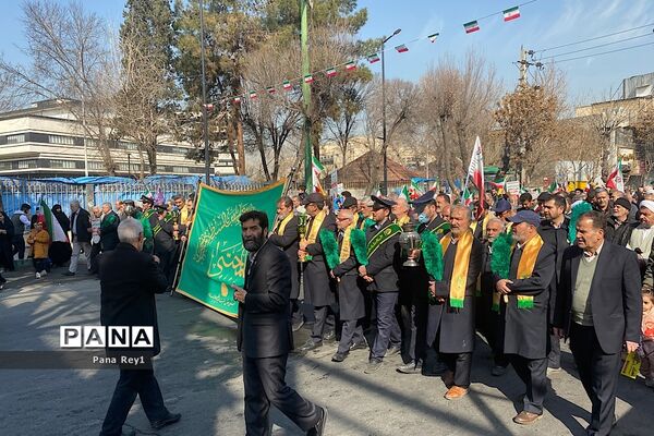 راهپیمایی پرشور مر‌دم شهرری و قیامدشت در گرامیداشت چهل و پنجمین سالگرد پیروزی انقلاب اسلامی ایران