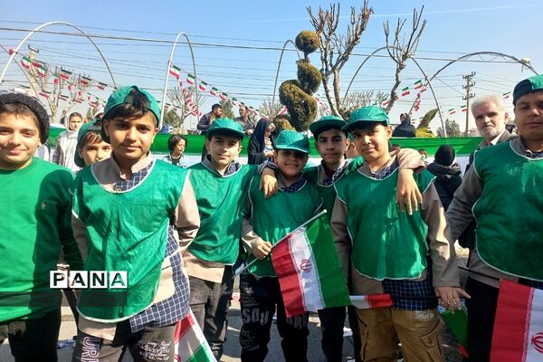 راهپیمایی باشکوه ۲۲ بهمن در بهارستان 2