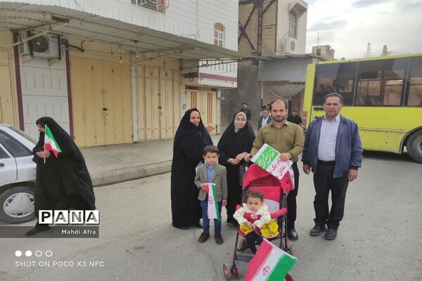 حضور پرشور دانش‌آموزان و فرهنگیان بهبهانی در راهپیمایی یوم الله 22 بهمن ماه