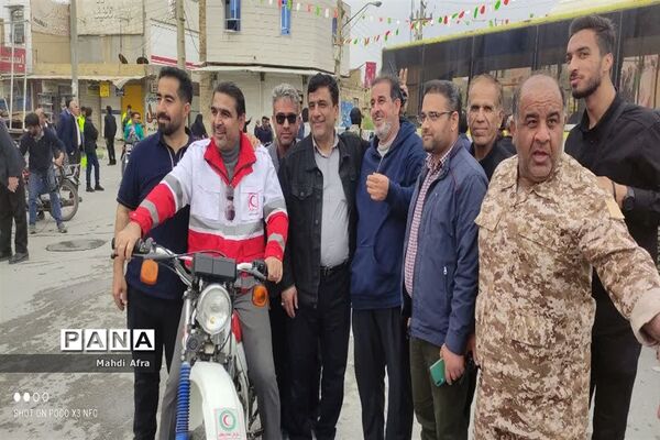 حضور پرشور دانش‌آموزان و فرهنگیان بهبهانی در راهپیمایی یوم الله 22 بهمن ماه