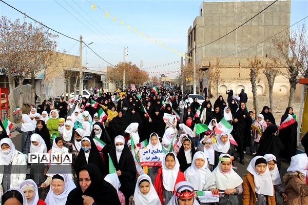 برگزاری راهپیمایی باشکوه ۲۲بهمن ماه در شهر جوادآباد
