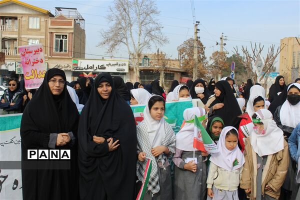 برگزاری راهپیمایی باشکوه ۲۲بهمن ماه در شهر جوادآباد