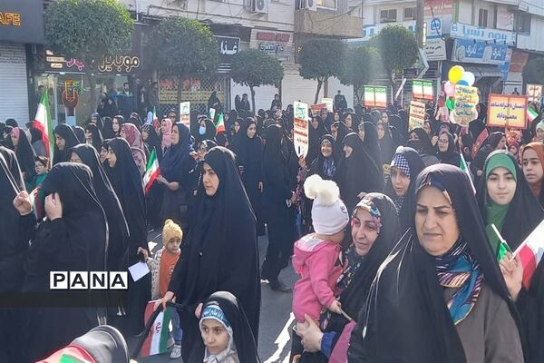 برگزاری راهپیمایی ۲۲ بهمن در شهرستان محمودآباد