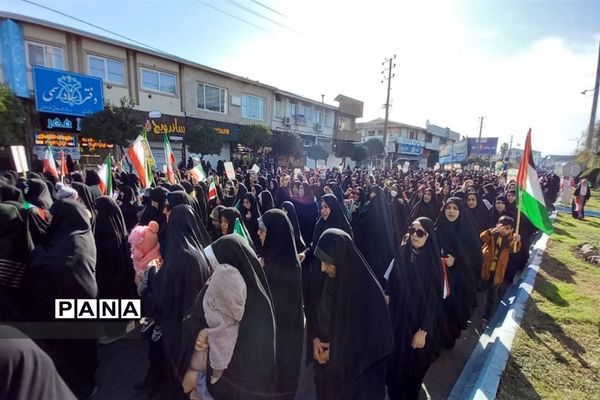 برگزاری راهپیمایی ۲۲ بهمن در شهرستان محمودآباد