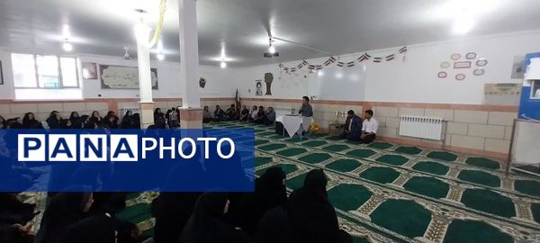 اولین جلسه انجمن اولیا و مربیان دبستان شهید عباسپور روستای عارف آباد کاشمر