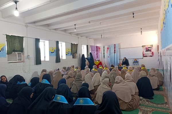 جشن میلاد حضرت زینب (س) در مدرسه خلیج‌‌فارس