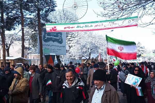 راهپیمایی پرشور ۲۲ بهمن ماه در شهرستان نیشابور