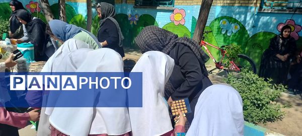 برپایی بازارچه کسب و کار در آموزشگاه امام جعفر صادق(ع)