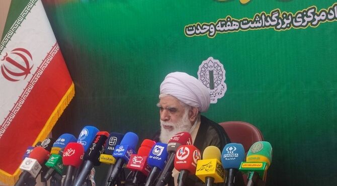 «هفته وحدت»؛ نماد انسجام امت اسلامی در برابر دسیسه‌های دشمنان/ اعلام ویژه‌برنامه‌های گرامیداشت میلاد پیامبر(ص)