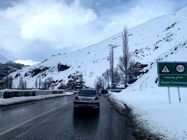 برف و باران و مه در محورهای ۱۴ استان