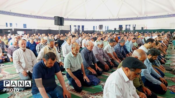 نماز عبادی و سیاسی جمعه مردم فردیس در مصلای  امام خمینی(ره)