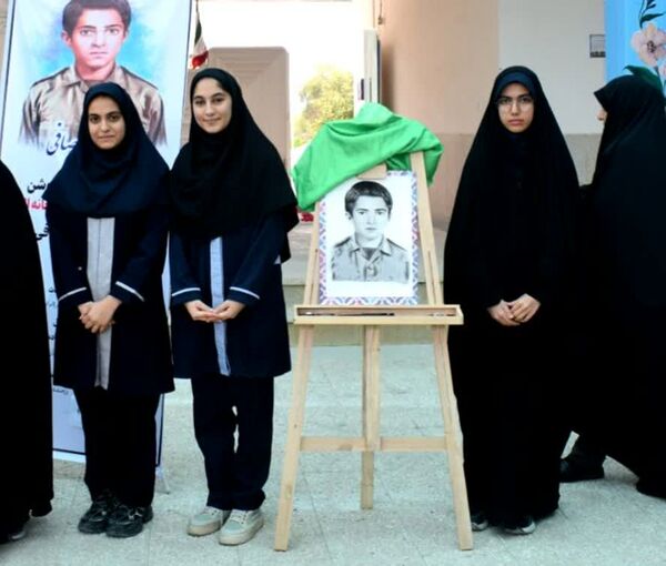 یادواره «لاله‌های روشن» در جم؛ بزرگداشت دانش‌آموز شهید حسین صافی در ریحانه‌النبی