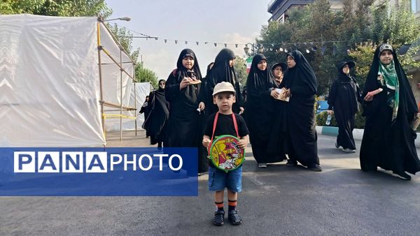 جا مانده‌ایم، اما بی‌خبر نه