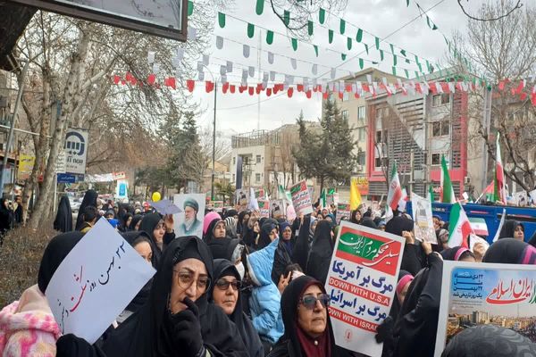 ۲۲بهمن تجلی شور، هیجان، ایستادگی و وطن دوستی در رودهن