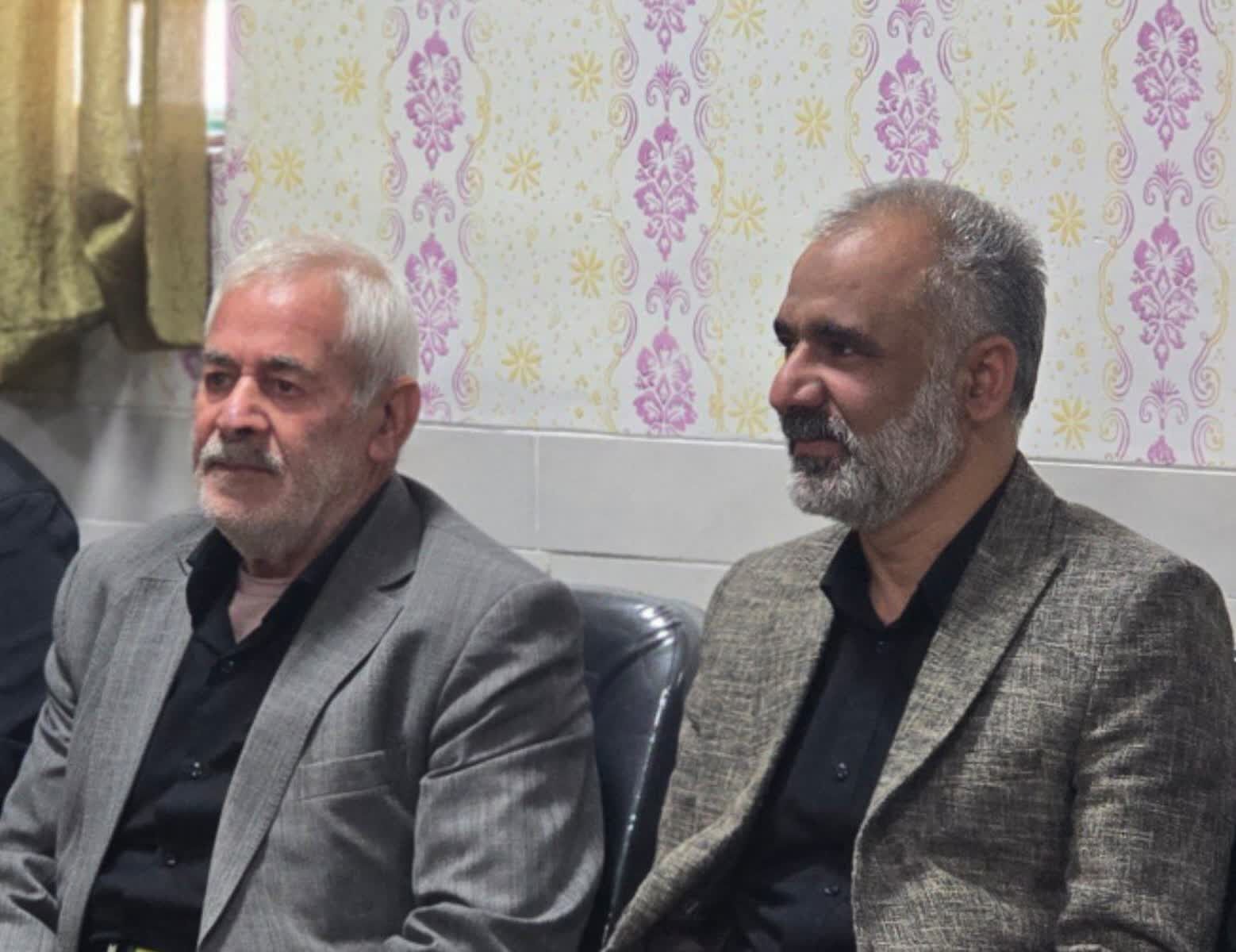 برگزاری مراسم بزرگداشت خانواده شهید تشکری در دبیرستان شاهد فردوس