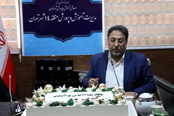 منطقه ۱۴ پیشگام قدردانی از حافظان سلامت روان دانش‌آموزان 