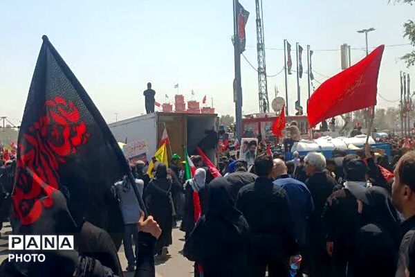  میدان انقلاب گواه بر پیمانی ناگسستنی