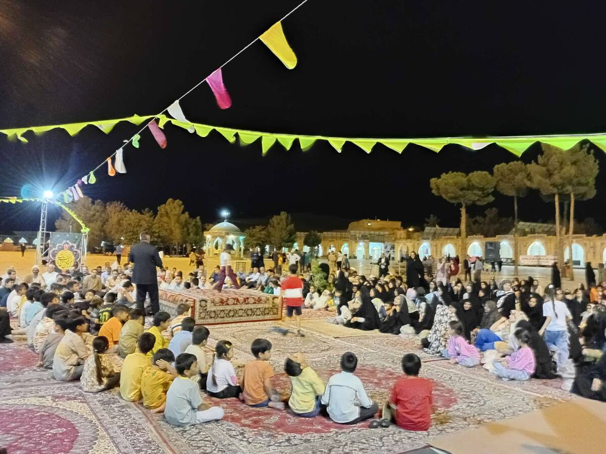 حضور پرشور کودکان در جشن میلاد حضرت محمد (ص) و امام صادق (ع)