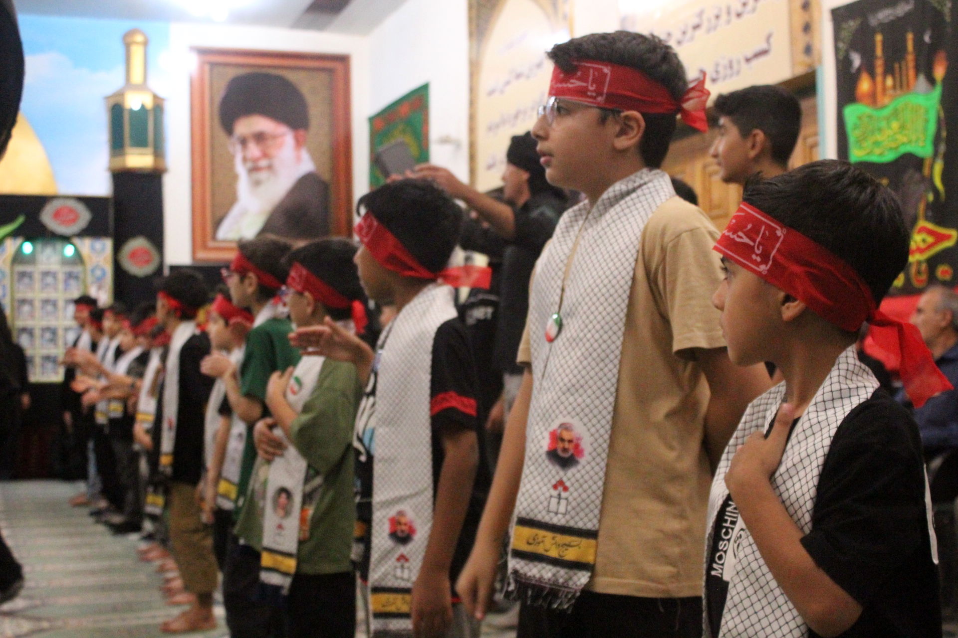 سوگواره احلی من العسل در گلوگاه 