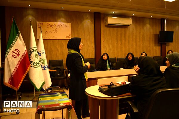 کارگاه‌ آموزشی مهارت‌های تشکیلات پیشتازان در بهارستان‌دو