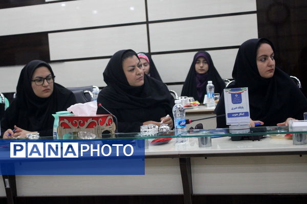 نشست خبری مدیرکل آموزش و پرورش استان بوشهر 