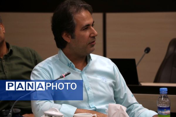 هنرمندان استان خراسان رضوی با استاندار خراسان رضوی دیدار کردند 