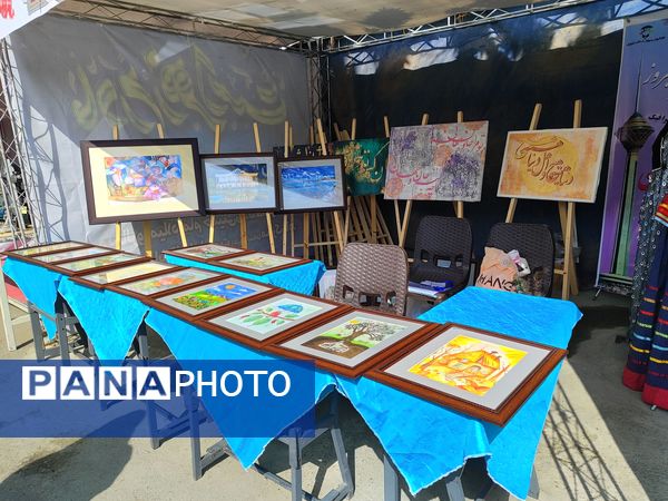 سومین نمایشگاه توانمندی‌های هنرجویان هنرستان منطقه ۲