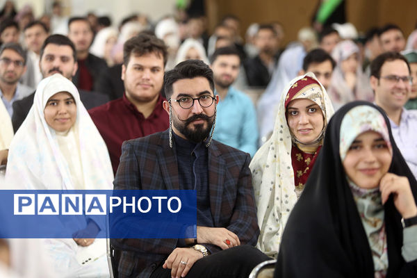 جشن ازدواج ۶۵۰ زوج دانشجوی دانشگاه‌های قم در سالروز میلاد جوادالائمه(س)