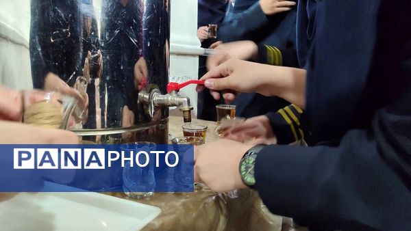 مراسم استقبال از شهید گمنام در دبیرستان دخترانه امام رضا(ع) واحد ۱۲ مشهد